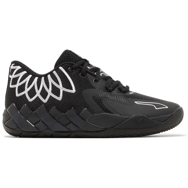 Black athletic sneaker with white wing pattern, perfect for low dunks Nike enthusiasts