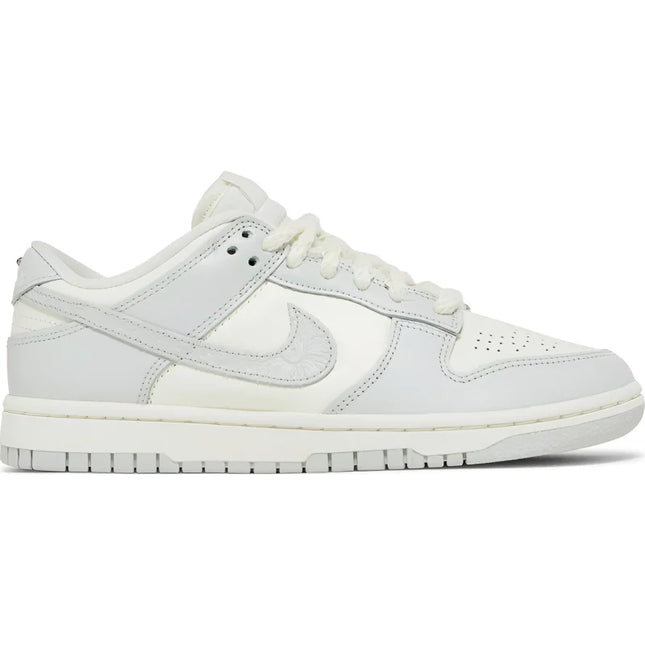 Nike Dunk Low Needlework Sail Aura (W)* - 9 (W)