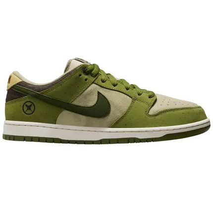 Green and beige Nike Dunk Low sneakers from Yuto Horigome for stylish low dunks Nike