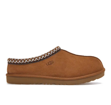 Brown UGG Tasman II Slipper Chestnut with decorative knit trim around the opening