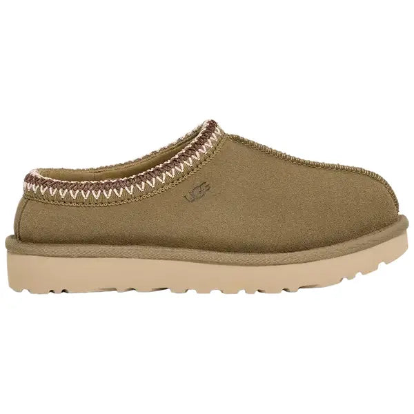 Tan suede UGG Tasman Slipper Antilope featuring contrast stitching and thick rubber sole